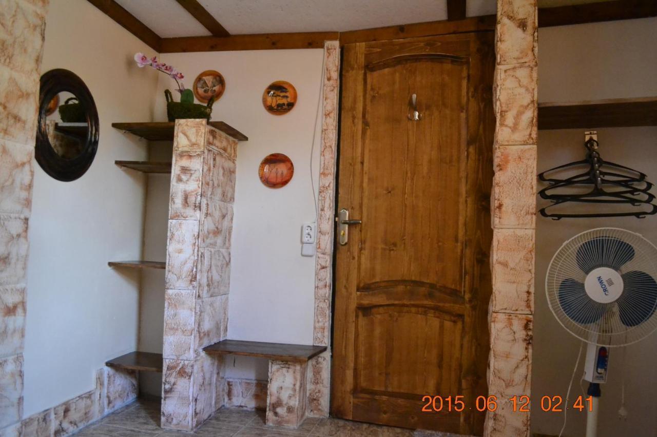 U Palycha Guest House スフミ エクステリア 写真