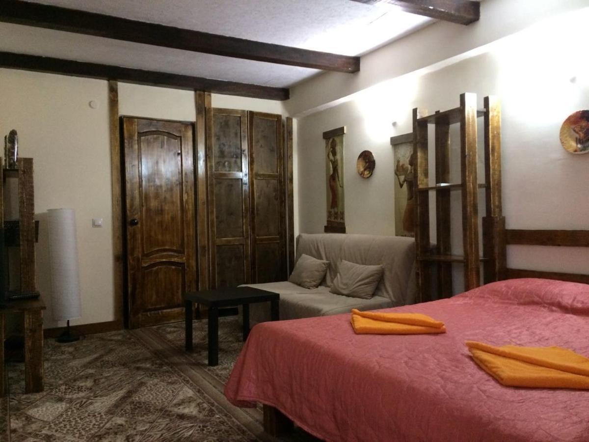 U Palycha Guest House スフミ エクステリア 写真