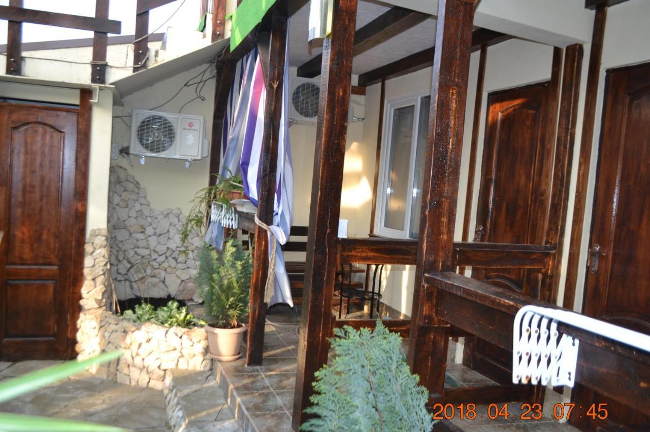 U Palycha Guest House スフミ エクステリア 写真